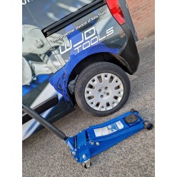 SATRA S-LO25T 75mm Low Entry Profile Trolley Jack 2.5tonne (3)
